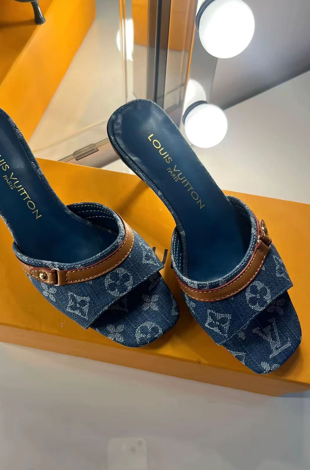 Escarpins LV