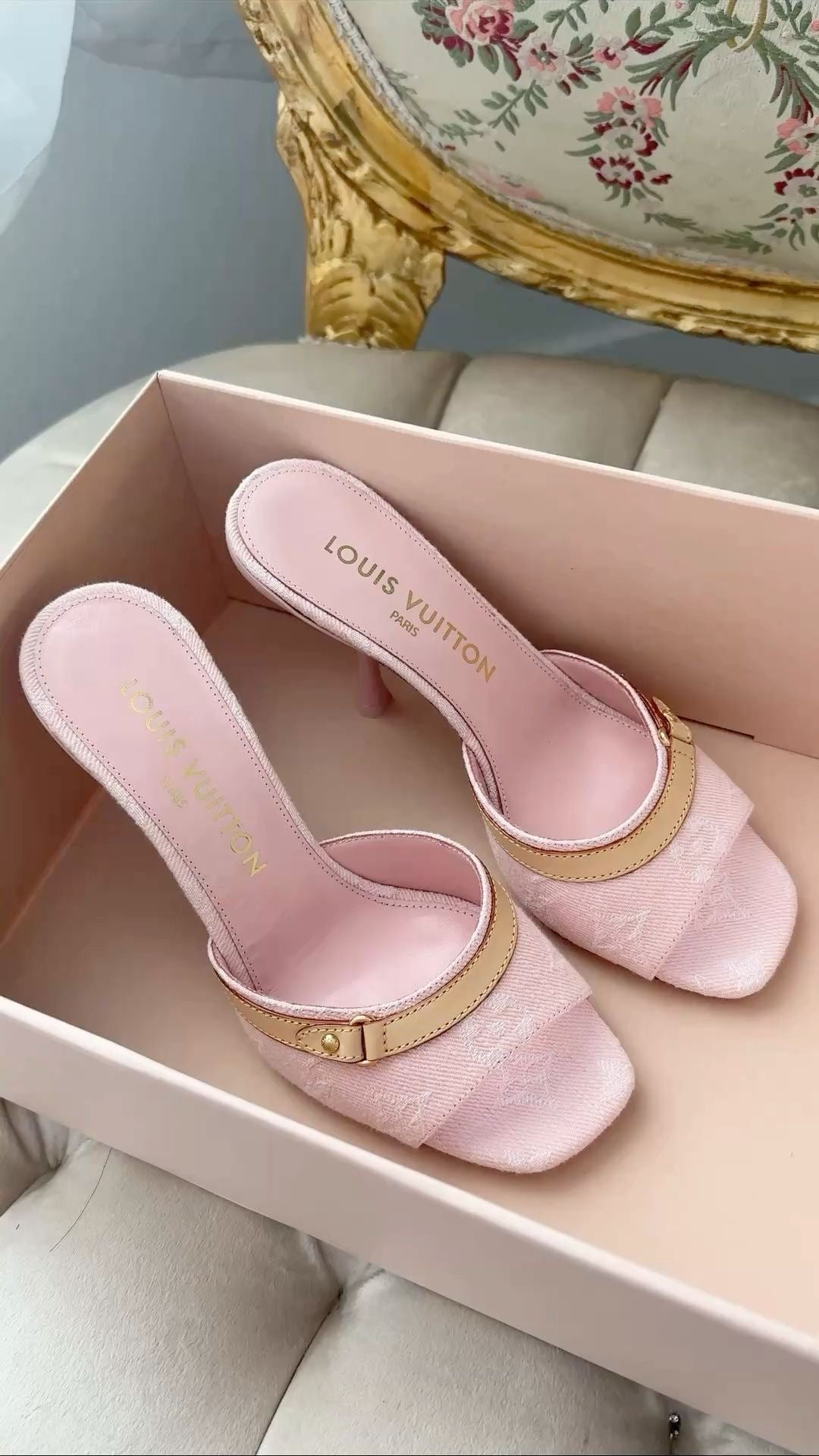 Escarpins LV